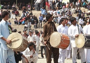 برگزاری جشن نوروزی در تنگه سرحه شهرستان نیکشهر