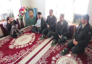 تمرین ایستادگی و آزادگی با پیروی از راه شهدا