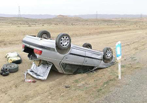 مصدومیت 5نفر بر اثر واژگونی خودرو در جاده مبارکه- مجلسی