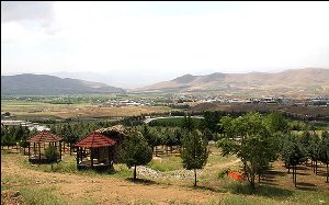 پذیرایی اردوگاه آیت الله کمالوند از مهمانان نوروزی