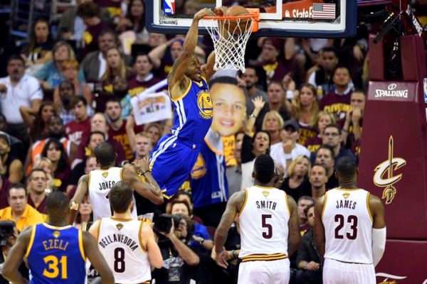 ویرایش///نتایج بسکتبال NBA / برتری گلدن استیت برابر هیوستون