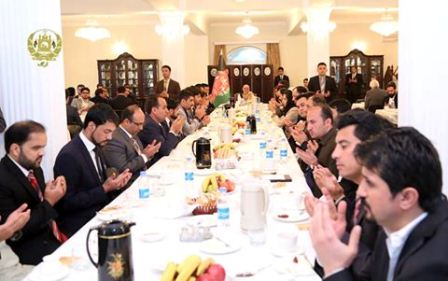 اشرفغنی: فساد اداری بزرگترین چالش در برابر دولت و ملت سازی است اشرفغنی: فساد اداری بزرگترین چالش در برابر دولت و ملت سازی است