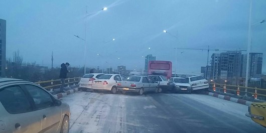 دومصدوم درتصادف زنجیره ای درتبریز+ فیلم