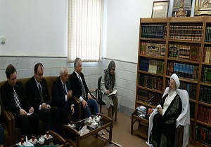 دیدار آیت الله مکارم شیرازی با معاون نخست وزیر مجارستان
