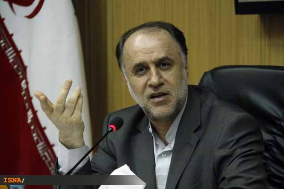 مهمترین مشکل امروز کشور فروش نفت خام است/ مسولان نباید در جایگاه خود از رانت برای رسیدن به ثروت استفاده کنند