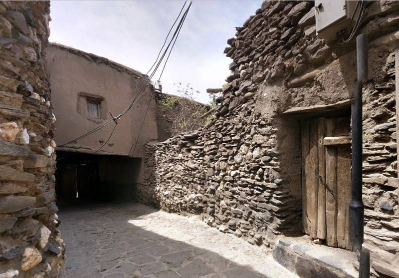 نمایی واقعی از روستای &laquo;چشمه قل&zwnj;قل&raquo; در فیلم &laquo;علی&zwnj;البدل&raquo;