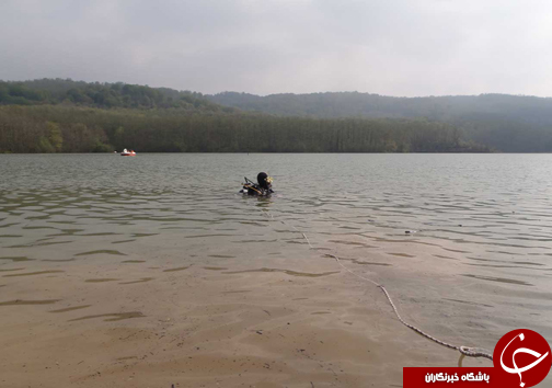 سقوط خودرو به دریاچه سنبل رود بدون خسارت جانی +تصاویر
