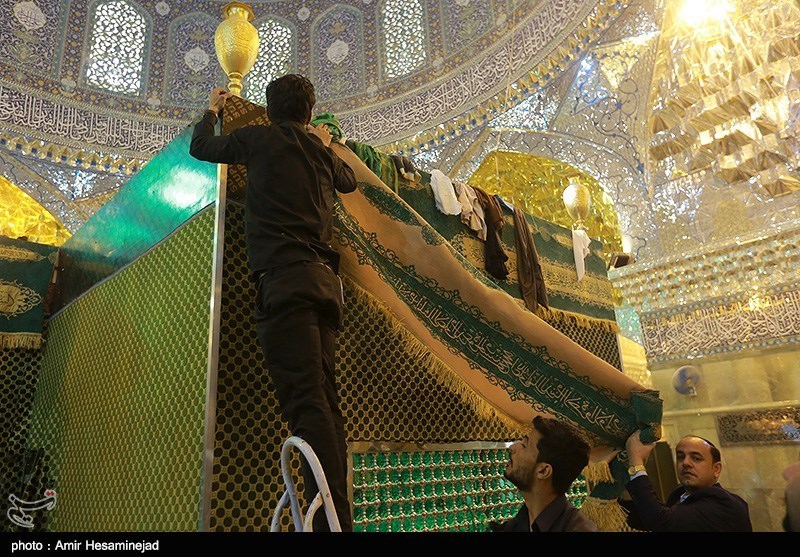 عملیات نصب ضریح جدید شش&zwnj;گوشه امامین عسکریین(ع) آغاز شد/ رونمایی در نیمه شعبان + تصاویر