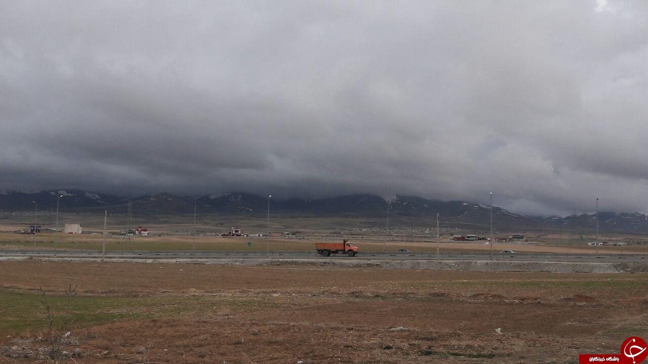 آسمان ابری و زیبا در دشت + تصاویر
