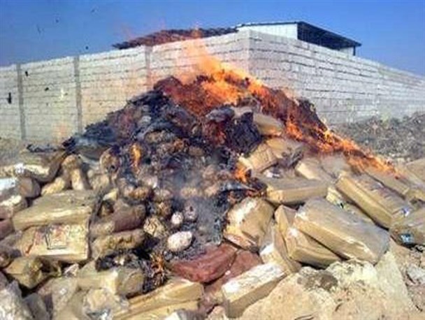 معدوم سازی دو تن مواد غذایی فاسد در بستان آباد