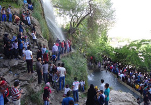 ورود 300 هزار مسافر نوروزی به نیاسر کاشان
