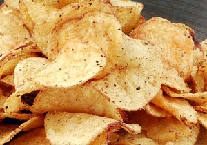 ترکیبات خطرناک در پاکت چیپس!