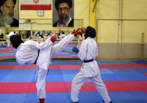 حضور دو کاراته کای زن مهابادی در مسابقات انتخابی تیم ملی