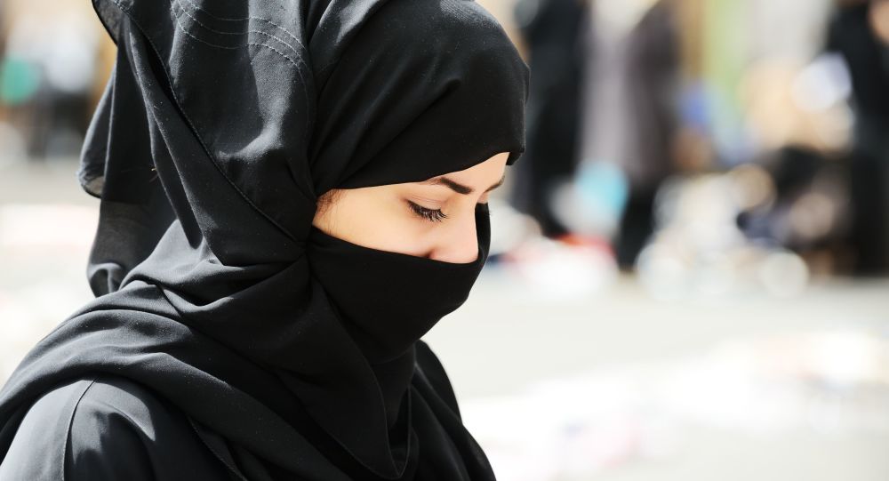 درخواست بزرگترین گروه سیاسی پارلمان اروپا برای ممنوعیت پوشش برقع
