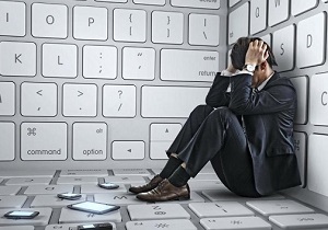داروهای روانپزشکی اعتیادآور نیست/ شبکه‌های اجتماعی عامل افزایش افسردگی در خانواده‌ها