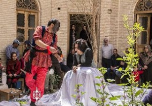 نمایش زیرحوضی در یزد اجرا شد