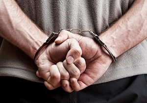 وکیل قلابی در چنگال قانون گرفتار شد