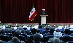 جنگ طلبان را تحریک نمی کنیم و از میدان رزم هم نمی هراسیم/ با هدایت رهبر انقلاب و حمایت مردم توطئه محاصره ایران را شکستیم