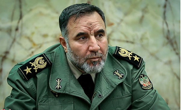 فرمانده نیروی زمینی ارتش در نمایشگاه تخصصی هوانیروز اهواز دیدن کرد