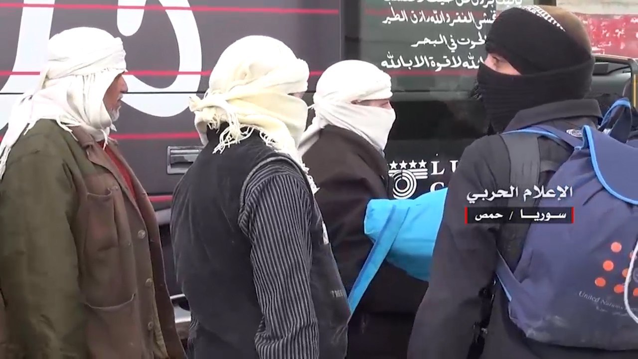 آغاز گشت&zwnj;زنی جنگنده&zwnj;های سوری در فرودگاه العشیرات/ بیمارستان&zwnj;های صحرایی تروریست&zwnj;ها مملوء از عناصر تکفیری است + تصاویر