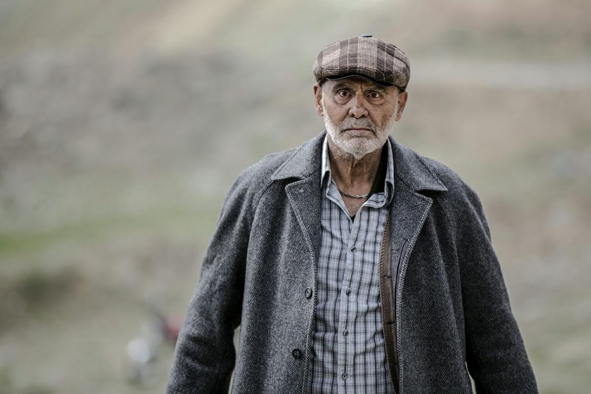 اولین عکس از جمشید هاشم&zwnj;پور در &laquo;دارکوب&raquo;/ پایان فیلمبرداری