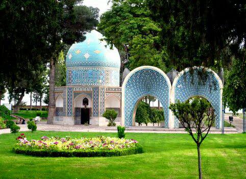 گلباران آرامگاه عطار
