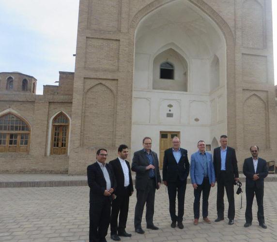 بازدید گردشگران و اساتید دانشگاههای هلند از تربت حیدریه