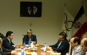 جلسه کیومرث هاشمی با سفیر ایران در باکو