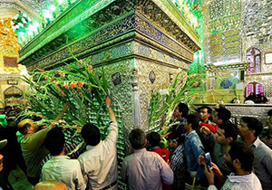 سومین حرم اهل بیت (ع) غرق در نور و شادمانی است