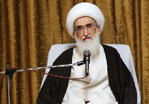 مسئولان زمینه کار و ازدواج جوانان را فراهم کنند