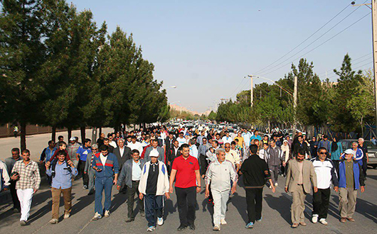 برگزاری همایش پیاده روی در کرمان + تصاویر