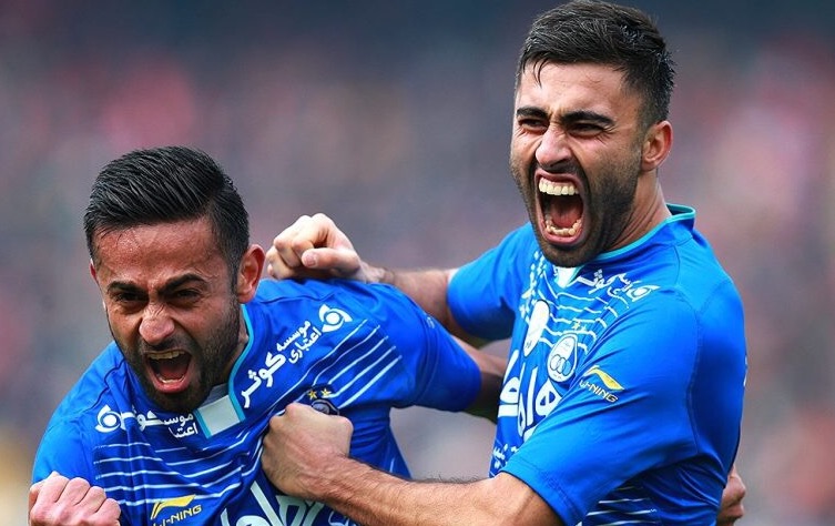 مهاجم استقلال تمديد قرارداد را رد كرد! اميد ماندنی مى شود؟