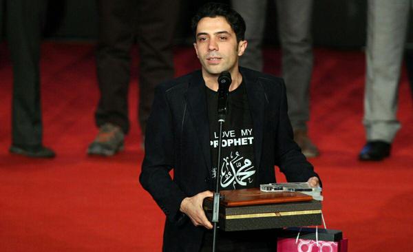 گیاه طبیعی هنر انقلاب نباید به گیاهی گلخانه ایی تبدیل شود گیاه طبیعی هنر انقلاب نباید به گیاهی گلخانه ایی تبدیل شود