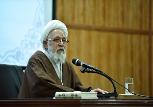 فقر می‌تواند استقلال سیاسی و نظامی را از کشور بگیرد