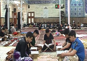 همکلاسی‌هایی که معتکف شدند + فیلم