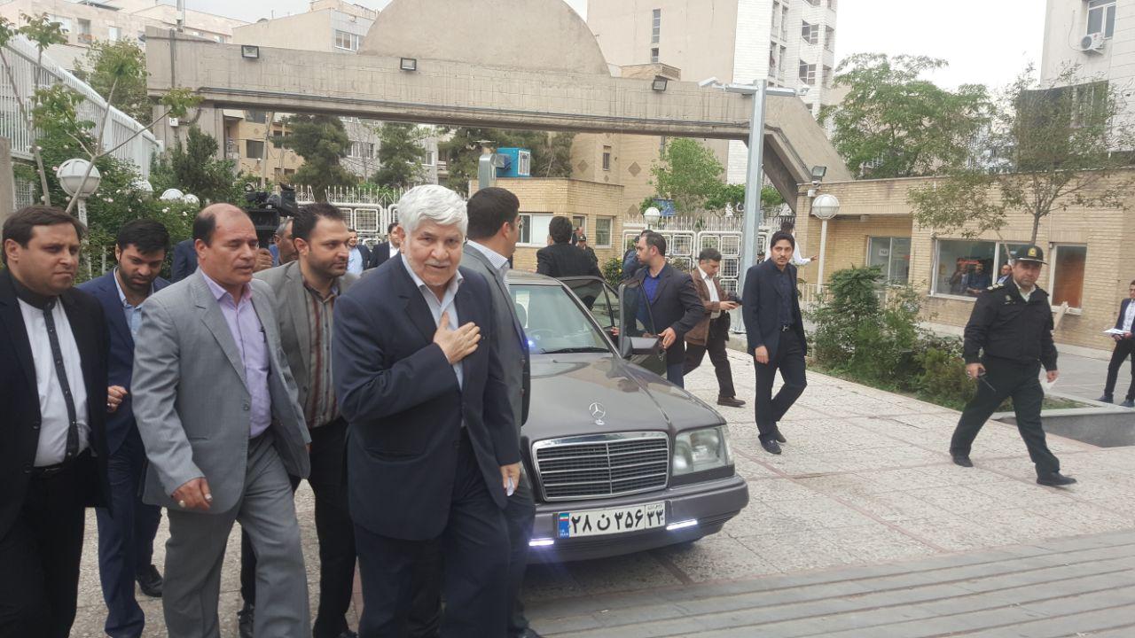 آخرین روز ثبت نام داوطلبان انتخابات ریاست جمهوری آغاز شد/ حاجی بابایی: برای تشکیل یک دولت کارآمد آمدم