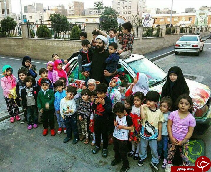 ماجرای عکس طلبه ای که در شبکه های اجتماعی دست به دست می شود