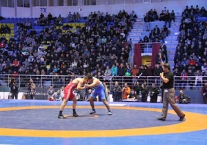 برگزاری رقابت های ده جانبه کشتی آزاد در اسلام آبادغرب
