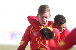 برگزاری تولد بازیکن مدنظر پرسپولیسی ها در تمرین نفت