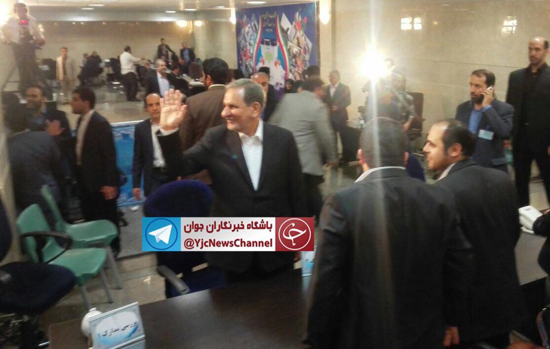 1361 داوطلب تا ساعت 14 امروز برای انتخابات ریاست جمهوری نام‌نویسی کردند/حاجی بابایی: برای تشکیل یک دولت کارآمد آمدم/ قالیباف در انتخابات ریاست جمهوری ثبت نام کرد