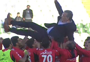 جشن قهرمانی پرسپولیس در تبریز + فیلم