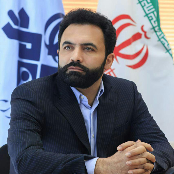 تشکل&zwnj;های دانشجویی برنامه های خود را در اختیار صدا و سیما قرار دهند