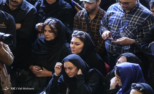کدام هنرمندان به مراسم تشییع عارف لرستانی رفتند؟