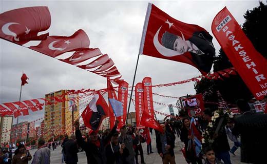 انتقاد قلیچدار اوغلو از عدم شفافیت در برگزاری همه پرسی