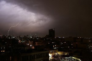 وقوع رگبار و رعد وبرق در برخی نواحی استان