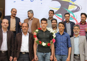 استقبال از قهرمان کشتی در شهرکرد