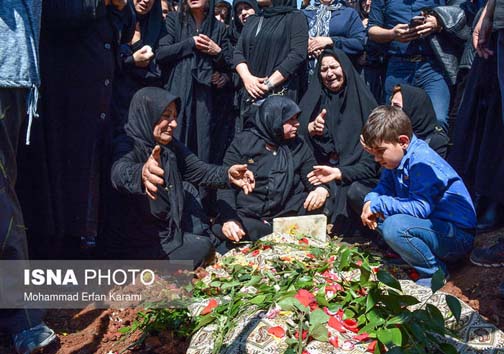عکس/ خانه ابدی عارف لرستانی