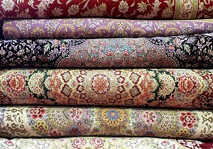 تولید سالانه ۱۵ هزار متر مربع فرش دستباف در پارس‌آباد