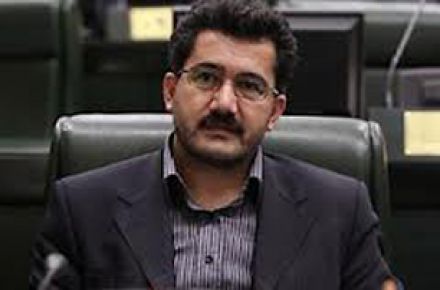 احمدی&zwnj;نژاد و افراد نزدیک به او جریانی خطرناک هستند