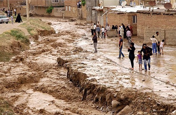 شمارجانباختگان سیل به ۴۰ نفر رسید/ جسد نوجوان آذری همچنان مفقود است